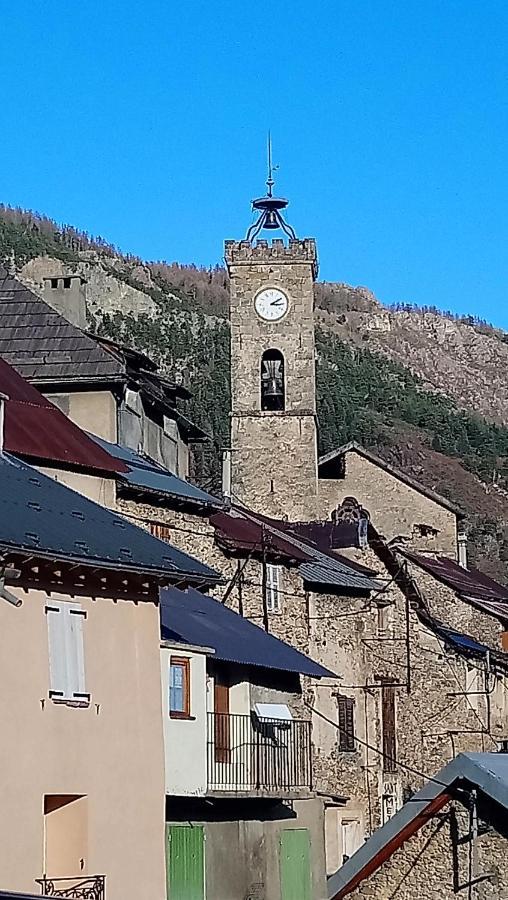 Sur Un Petit Nuage Villa Roubion Dış mekan fotoğraf