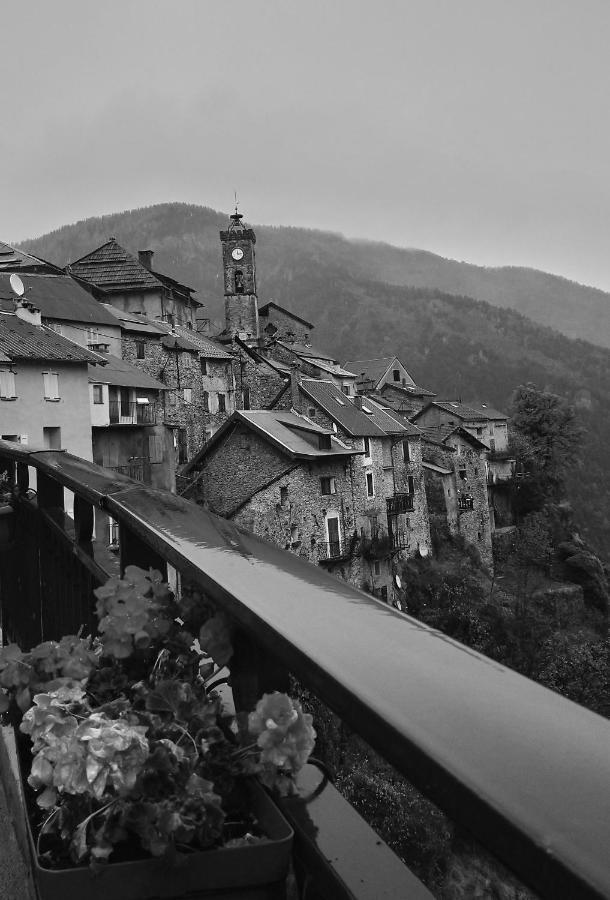 Sur Un Petit Nuage Villa Roubion Dış mekan fotoğraf